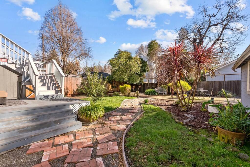 Downtown Napa Hot Tub Retreat - 3 Bed L 2 Bath Villa Exterior photo