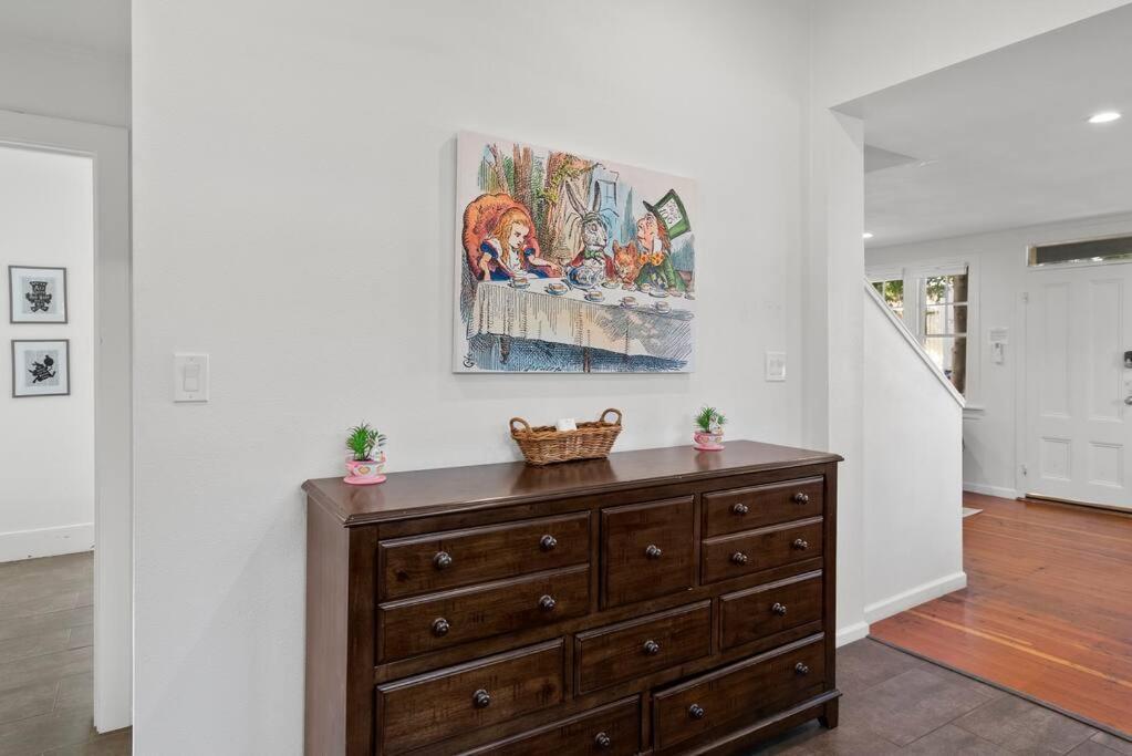 Downtown Napa Hot Tub Retreat - 3 Bed L 2 Bath Villa Exterior photo